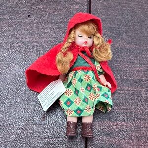 Madame Alexander collectionRed Riding Hood Doll with Red Cape McDonalds toy